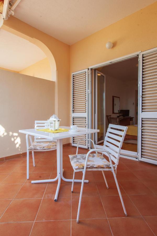 Vila Nives Podgora Exterior photo