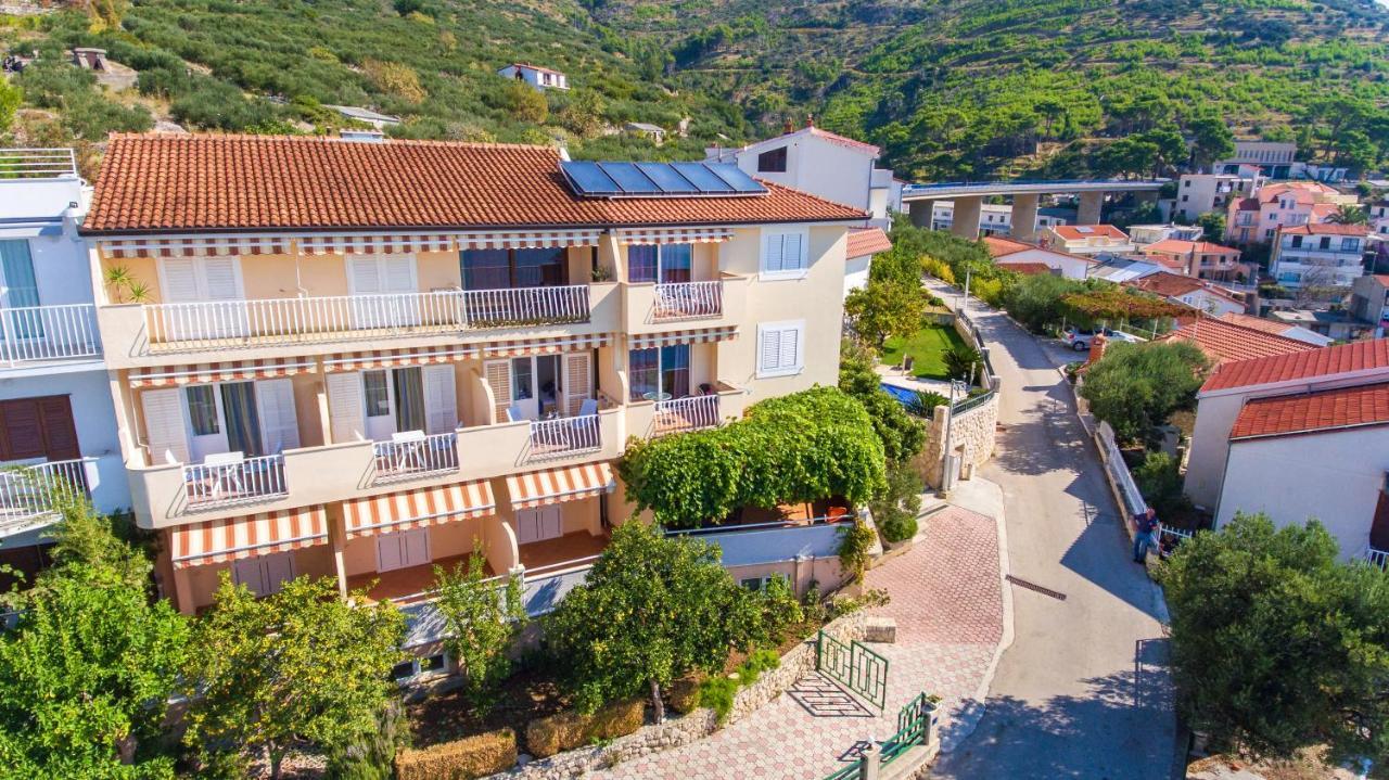 Vila Nives Podgora Exterior photo